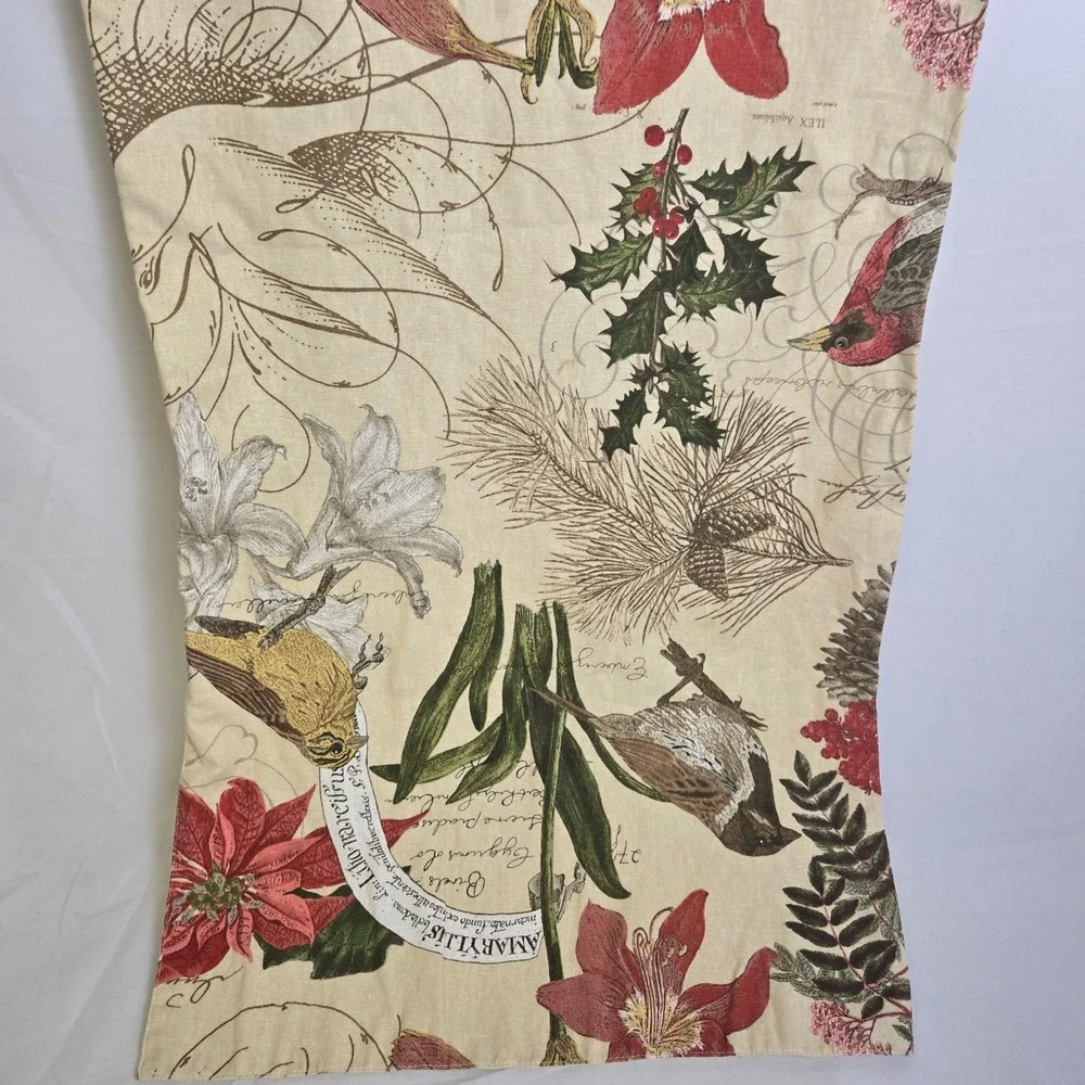 Pottery Barn Amaryllix Winter Bird Botanical Table Runner 18